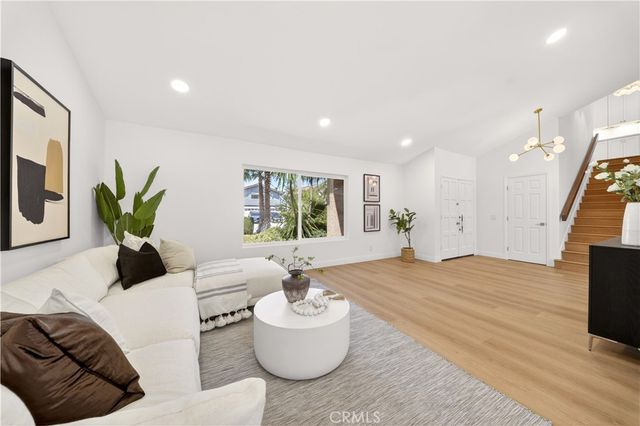 6764 E Swarthmore, Anaheim, CA 92807