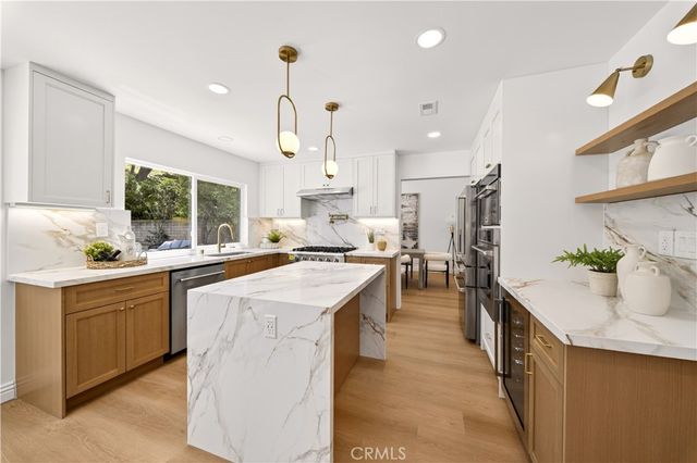 6764 E Swarthmore, Anaheim, CA 92807