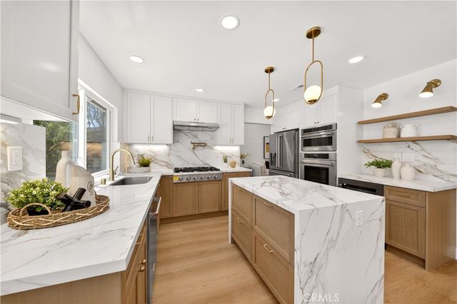 6764 E Swarthmore, Anaheim, CA 92807