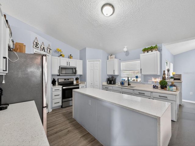 4020 SUNNY DAY WAY, Kissimmee, FL 34744