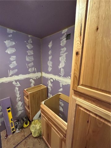 464 Bridgeport Rd, Mt Pleasant Twp, PA 15666