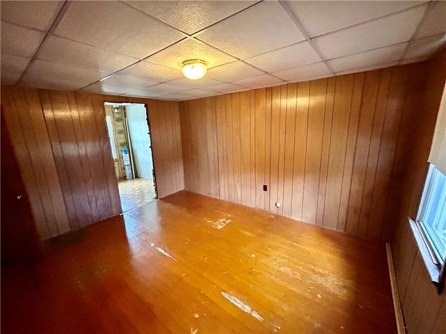 464 Bridgeport Rd, Mt Pleasant Twp, PA 15666