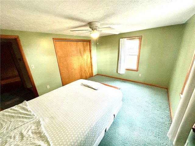 464 Bridgeport Rd, Mt Pleasant Twp, PA 15666