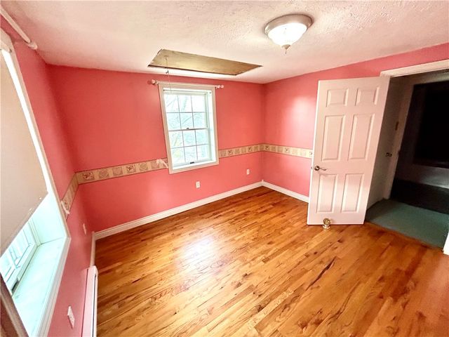 464 Bridgeport Rd, Mt Pleasant Twp, PA 15666