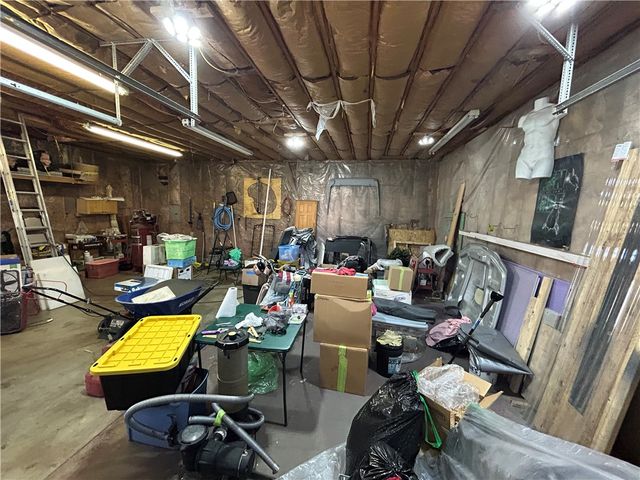 464 Bridgeport Rd, Mt Pleasant Twp, PA 15666