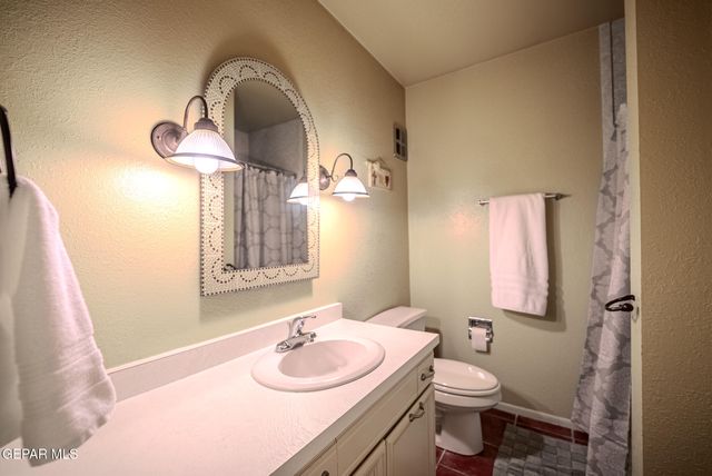 252 Shadow Mountain Drive F7, El Paso, TX 79912