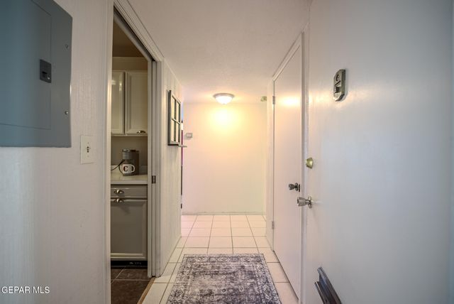 252 Shadow Mountain Drive F7, El Paso, TX 79912