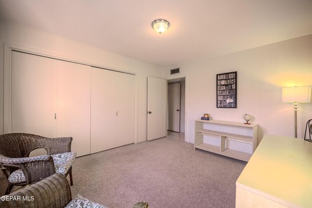 252 Shadow Mountain Drive F7, El Paso, TX 79912