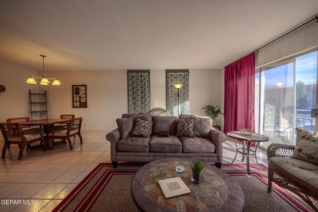 252 Shadow Mountain Drive F7, El Paso, TX 79912