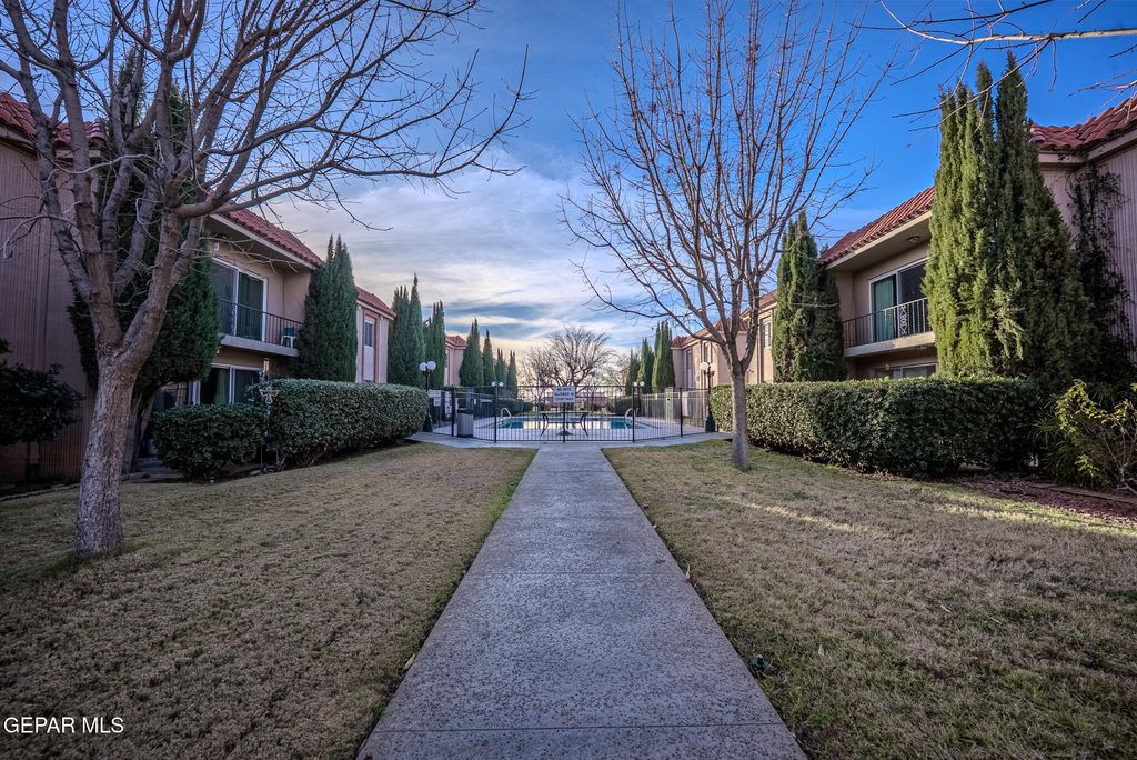 252 Shadow Mountain Drive F7, El Paso, TX 79912