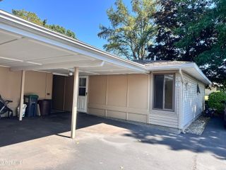 36 Donna Lynn Drive, East Greenbush, NY 12061