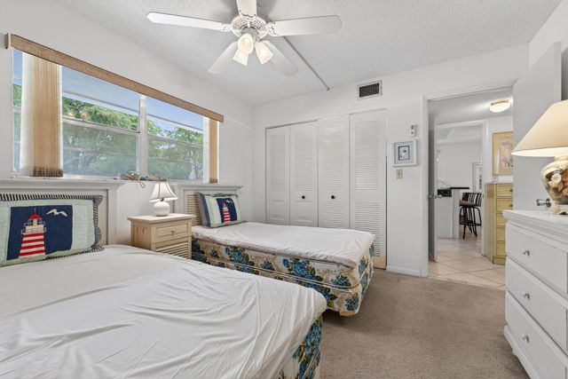 7310 NW 1st Street 102, Margate, FL 33063