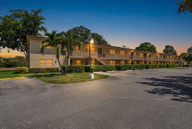 7310 NW 1st Street 102, Margate, FL 33063