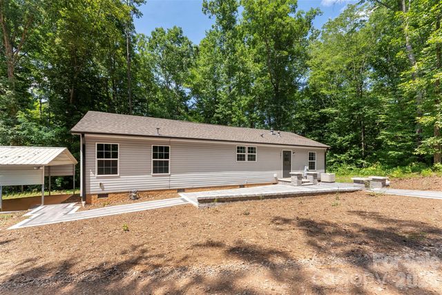 621 Sunset Drive, Bessemer City, NC 28016