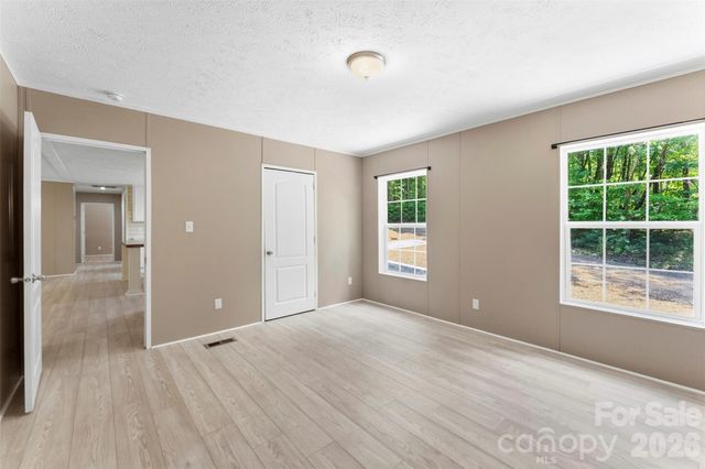621 Sunset Drive, Bessemer City, NC 28016