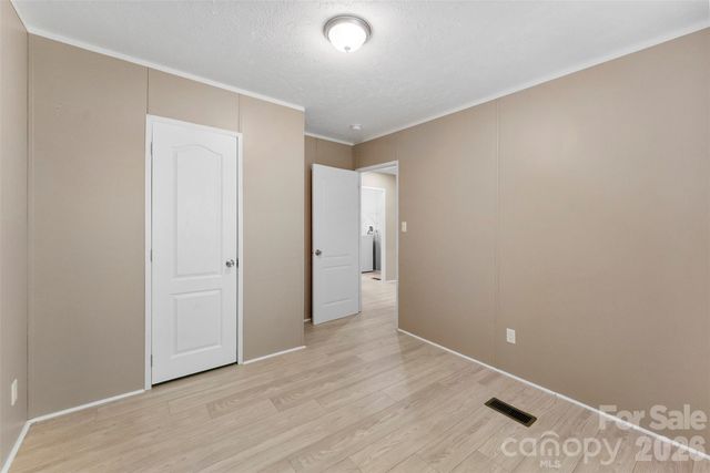 621 Sunset Drive, Bessemer City, NC 28016