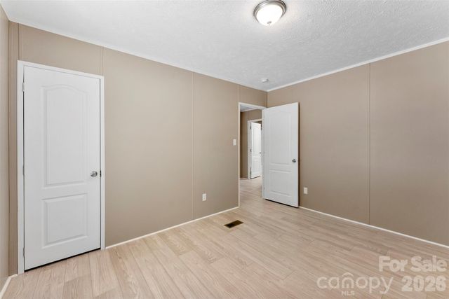 621 Sunset Drive, Bessemer City, NC 28016