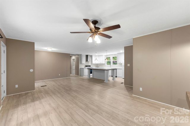 621 Sunset Drive, Bessemer City, NC 28016