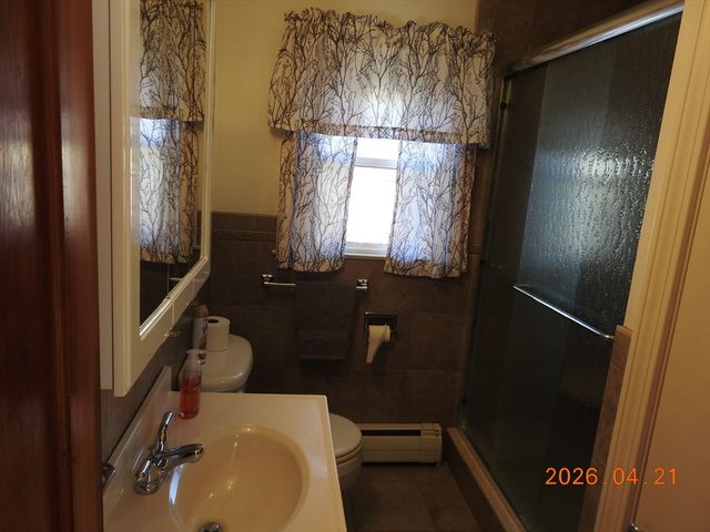 14 Mccallion St, Swansea, MA 02777