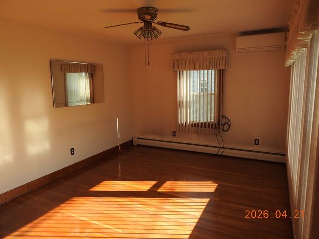 14 Mccallion St, Swansea, MA 02777