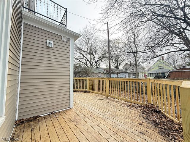 3876 W 17th Street, Cleveland, OH 44109