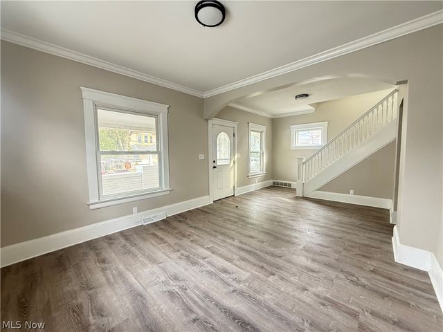 3876 W 17th Street, Cleveland, OH 44109