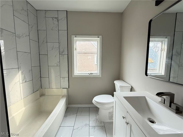 3876 W 17th Street, Cleveland, OH 44109