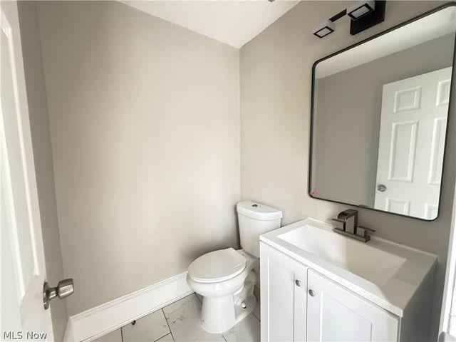 3876 W 17th Street, Cleveland, OH 44109