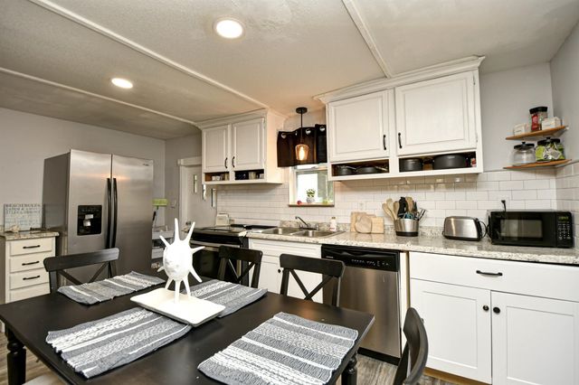 19 Ocean Reef Ln., Murrells Inlet, SC 29576