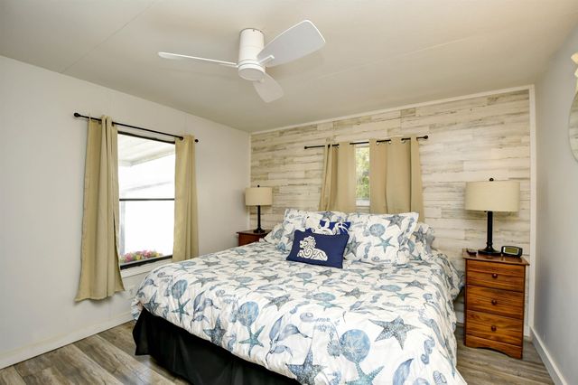 19 Ocean Reef Ln., Murrells Inlet, SC 29576