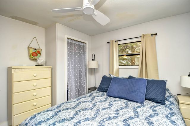 19 Ocean Reef Ln., Murrells Inlet, SC 29576