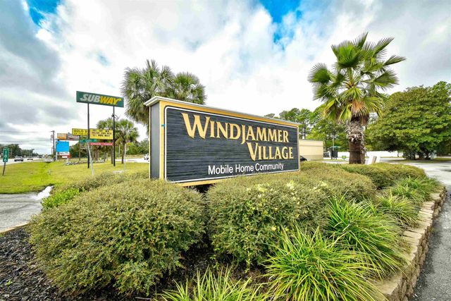 19 Ocean Reef Ln., Murrells Inlet, SC 29576