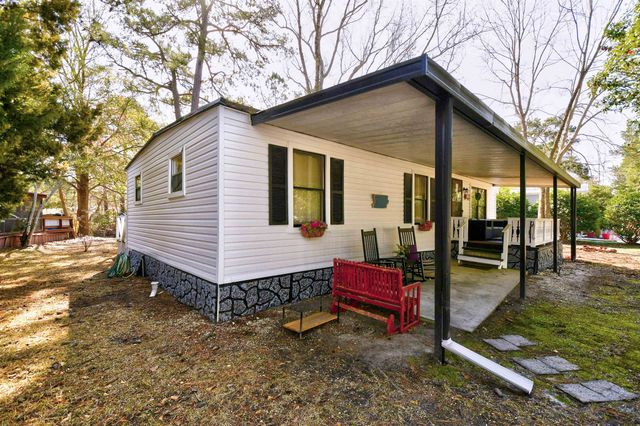 19 Ocean Reef Ln., Murrells Inlet, SC 29576