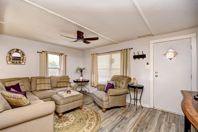 19 Ocean Reef Ln., Murrells Inlet, SC 29576