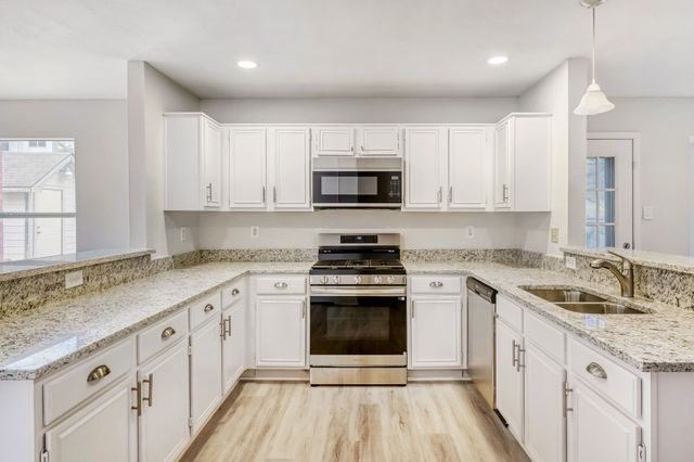 2112 Meadowview Drive, Corinth, TX 76210