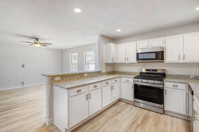 2112 Meadowview Drive, Corinth, TX 76210