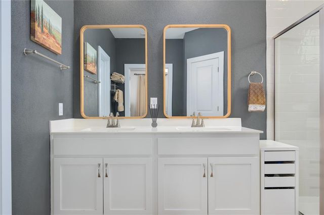 208 Garner DR, Kyle, TX 78640