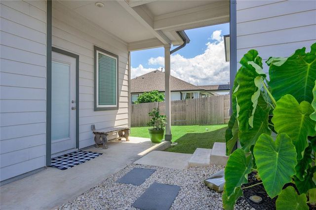 208 Garner DR, Kyle, TX 78640