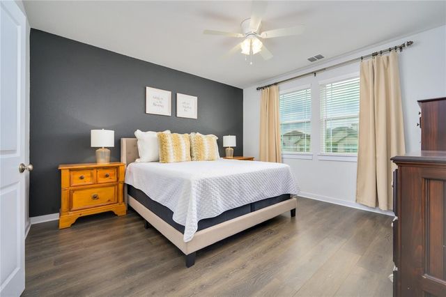 208 Garner DR, Kyle, TX 78640