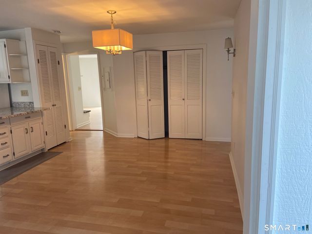 4 McKendry Court, Norwalk, CT 06853