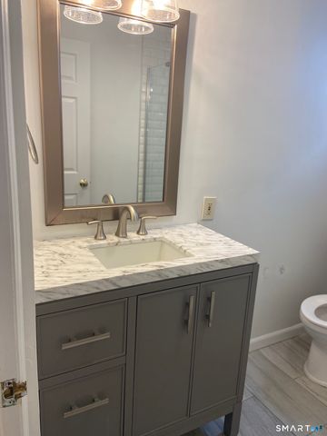 4 McKendry Court, Norwalk, CT 06853