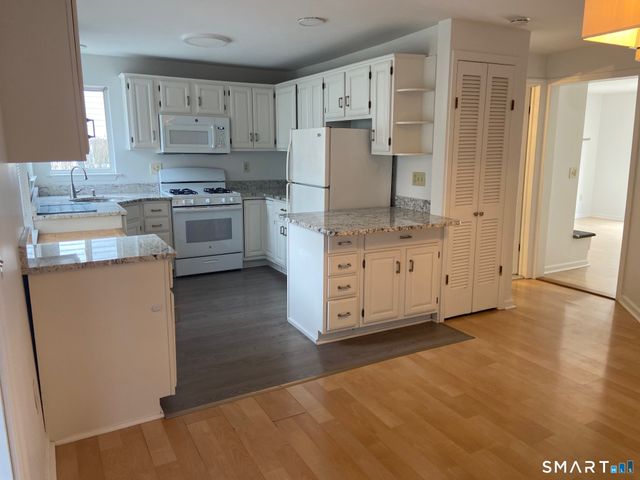 4 McKendry Court, Norwalk, CT 06853