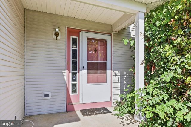 23 TATTERSALL DR, Burlington, NJ 08016