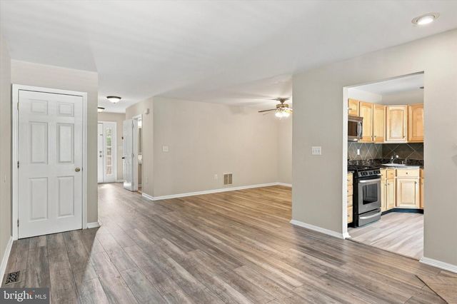 23 TATTERSALL DR, Burlington, NJ 08016