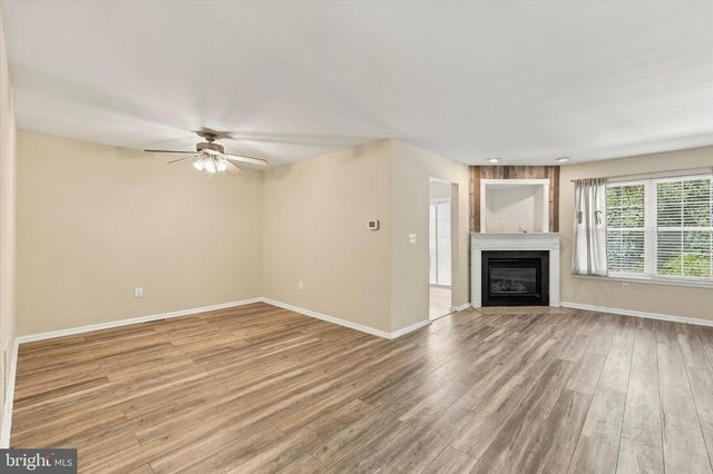 23 TATTERSALL DR, Burlington, NJ 08016