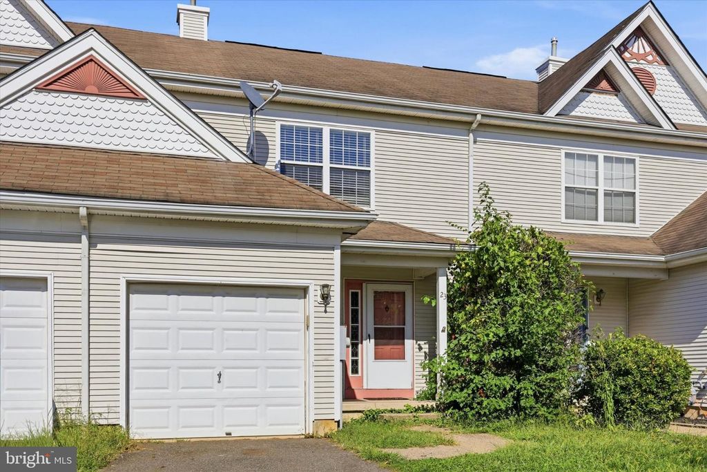 23 TATTERSALL DR, Burlington, NJ 08016