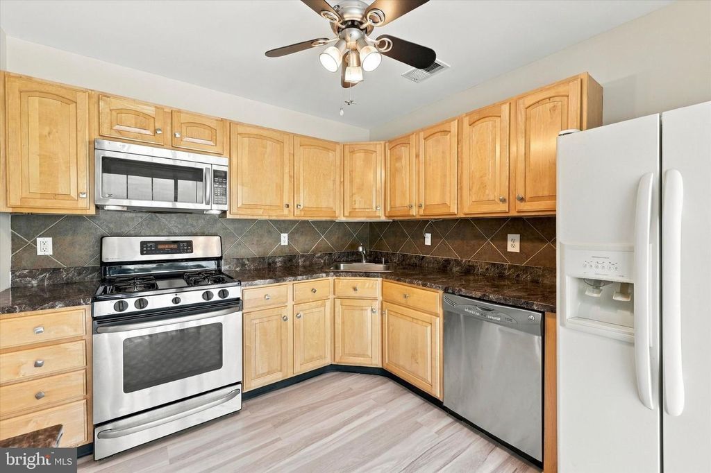 23 TATTERSALL DR, BURLINGTON, NJ 08016 — photo 3