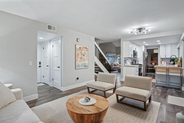 4588 Vinyard St, Oceanside, CA 92057