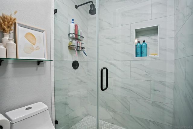 4588 Vinyard St, Oceanside, CA 92057