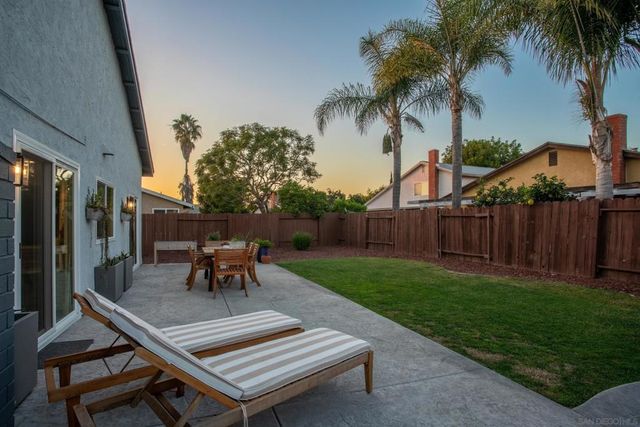 4588 Vinyard St, Oceanside, CA 92057